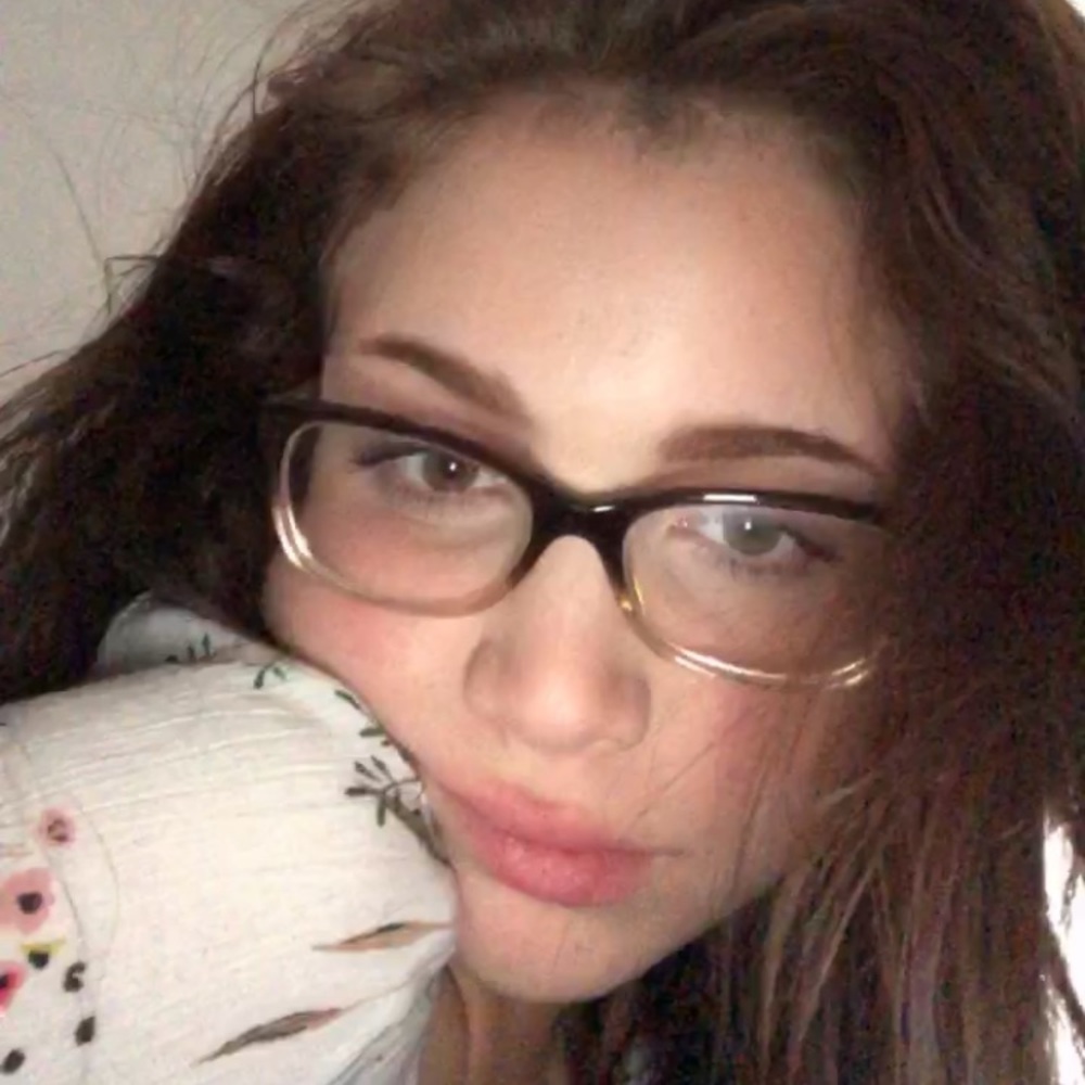 Meet your Posher, Gabriella